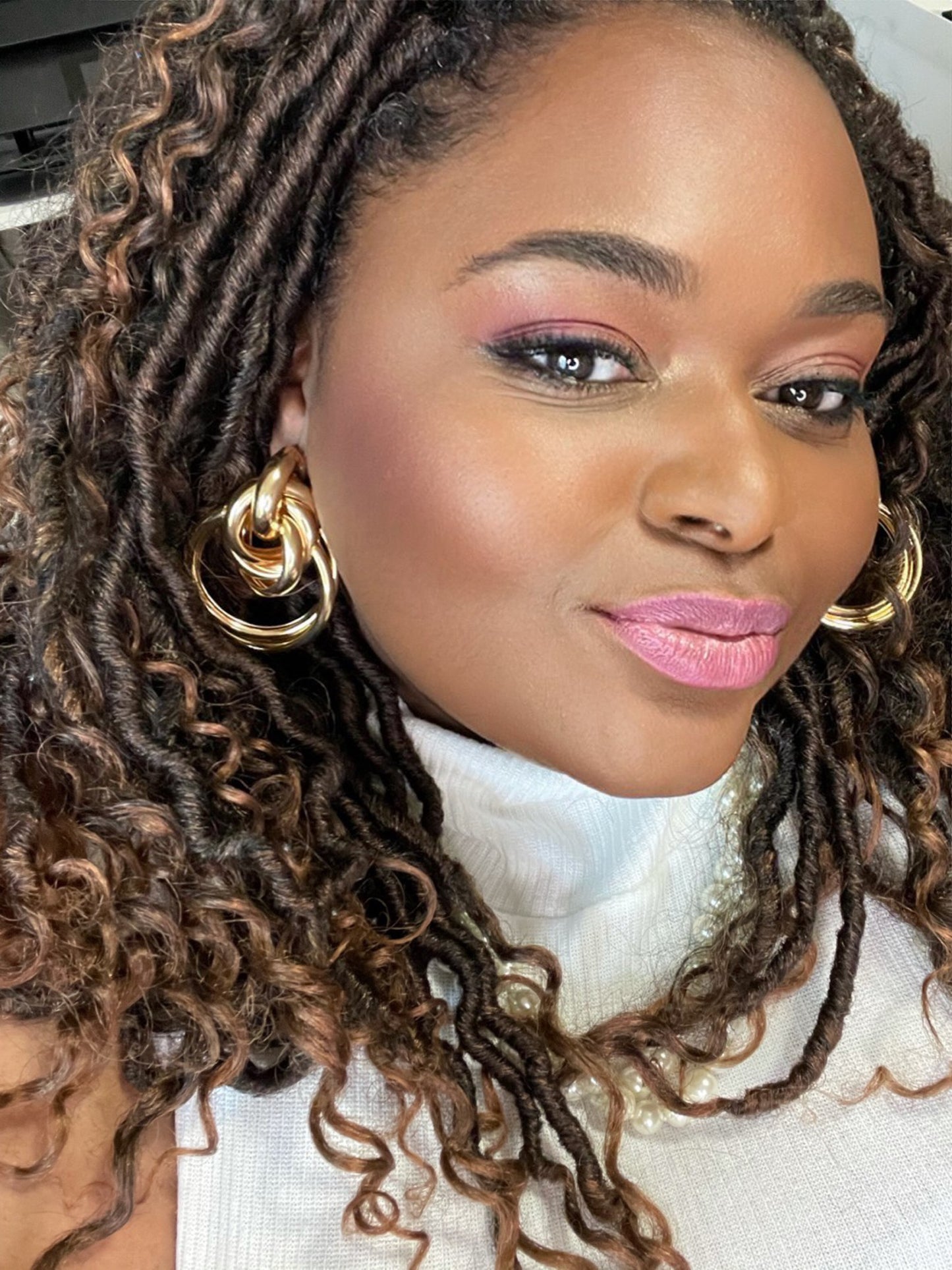 Love Knots Hoop Earrings